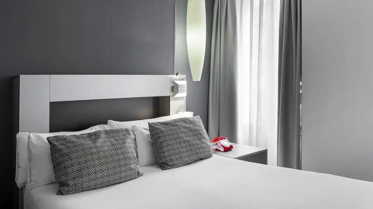 Petit Palace Plaza España